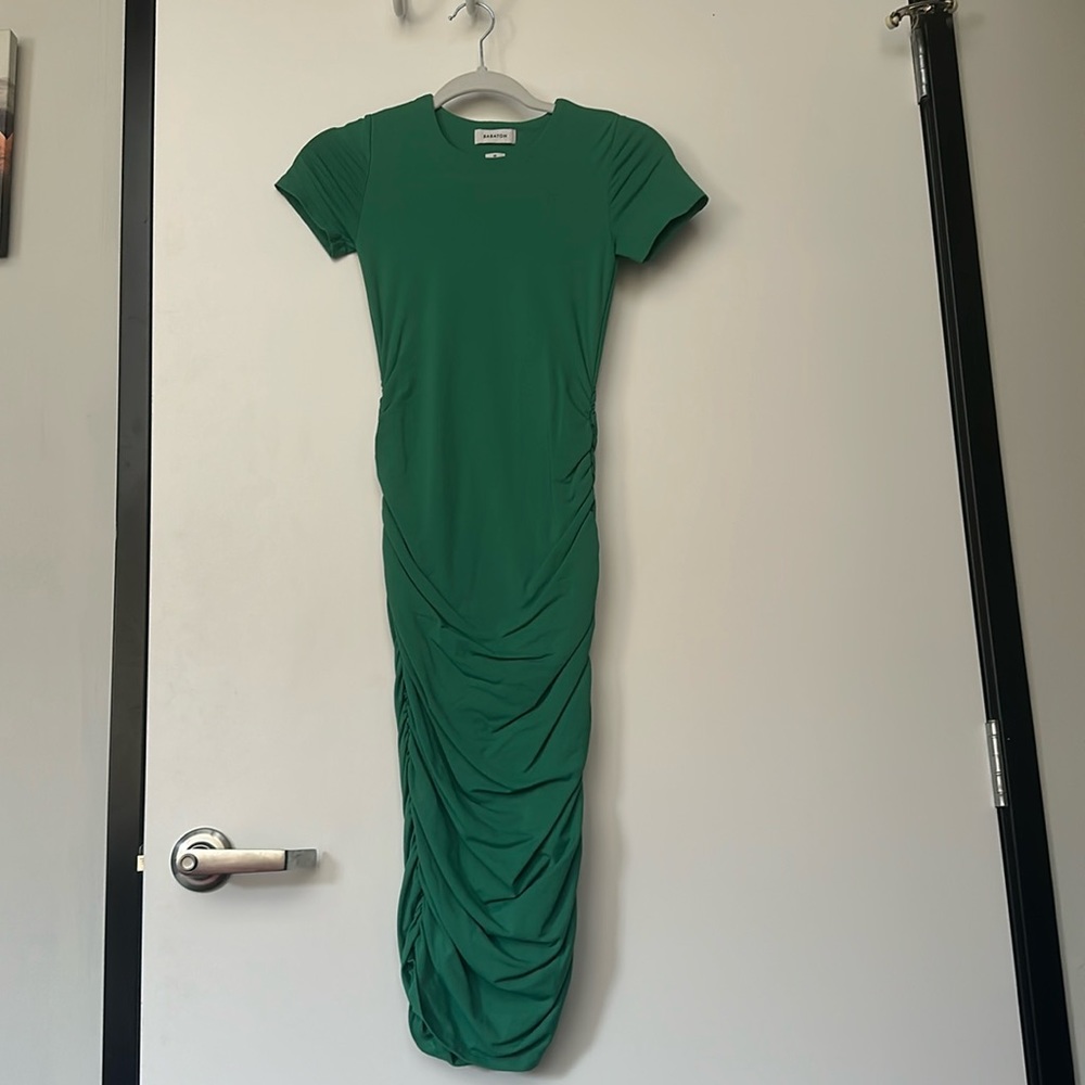 Aritzia Babaton Contour Ruched Midi Dress